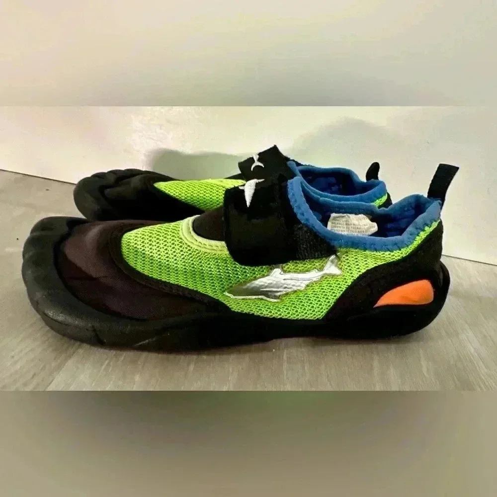 Water Shoes Size 2/3 Green Neon Kids Youth Toddler Shark